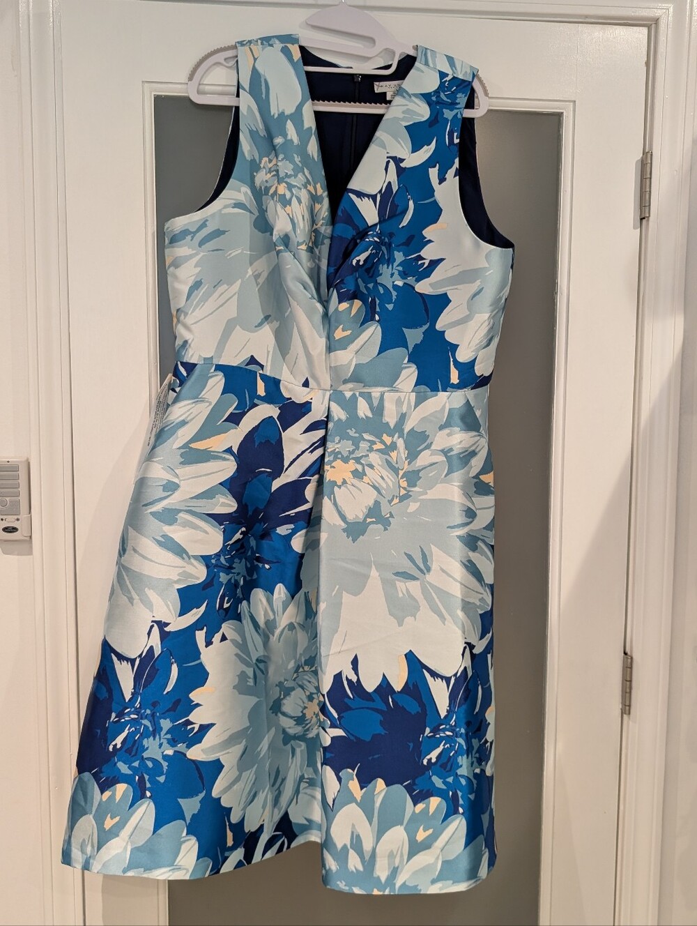 NWT! Kay Unger New York Elliott Pleated Midi Dress